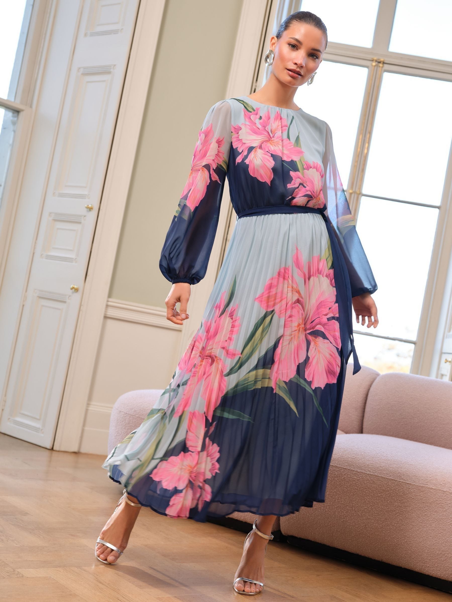 Love & Roses Blue Floral Printed Crew Neck Pleated Long Sleeve Midi Dress
