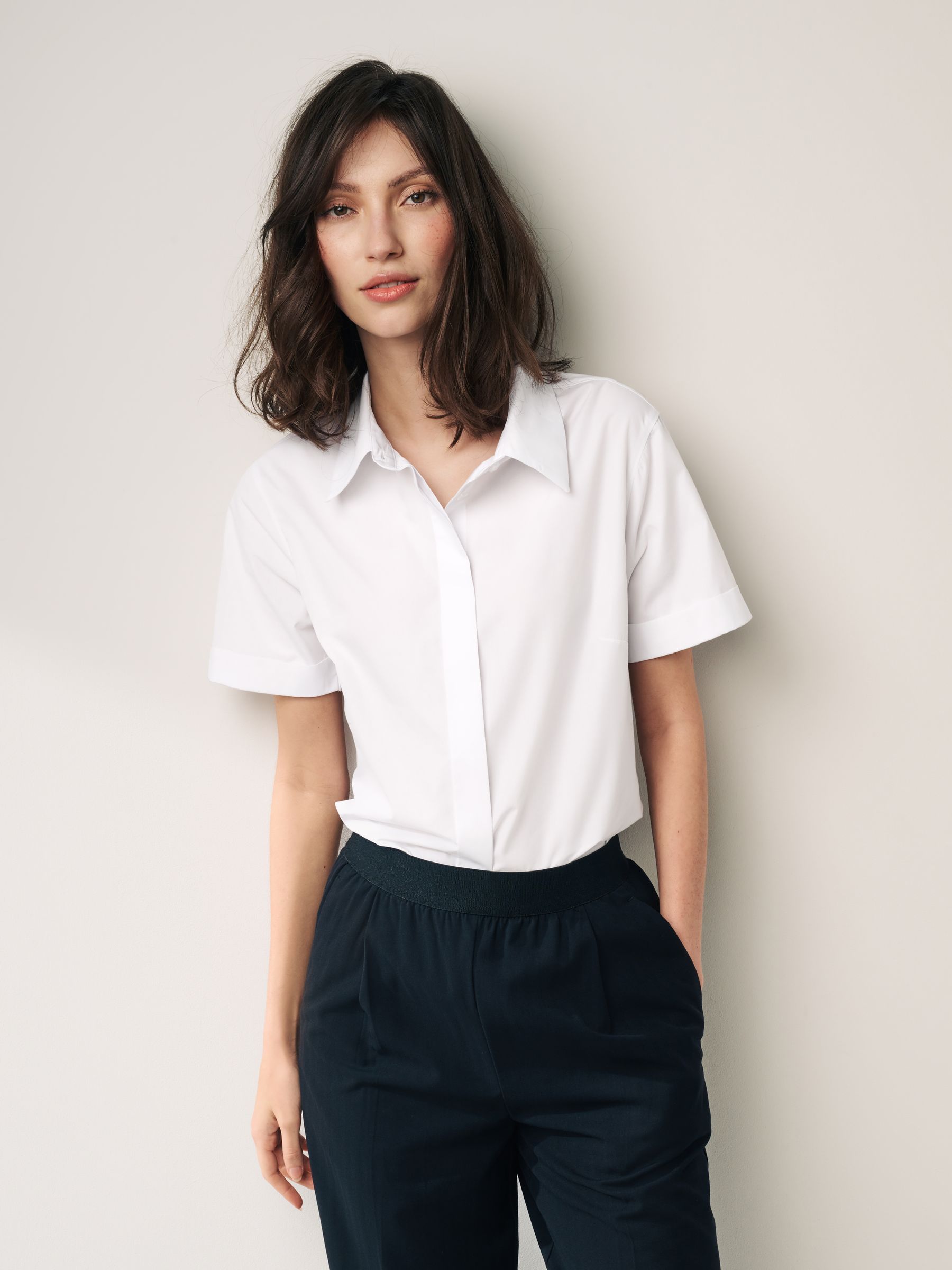 White Short Sleeve Shirts 2 Pack