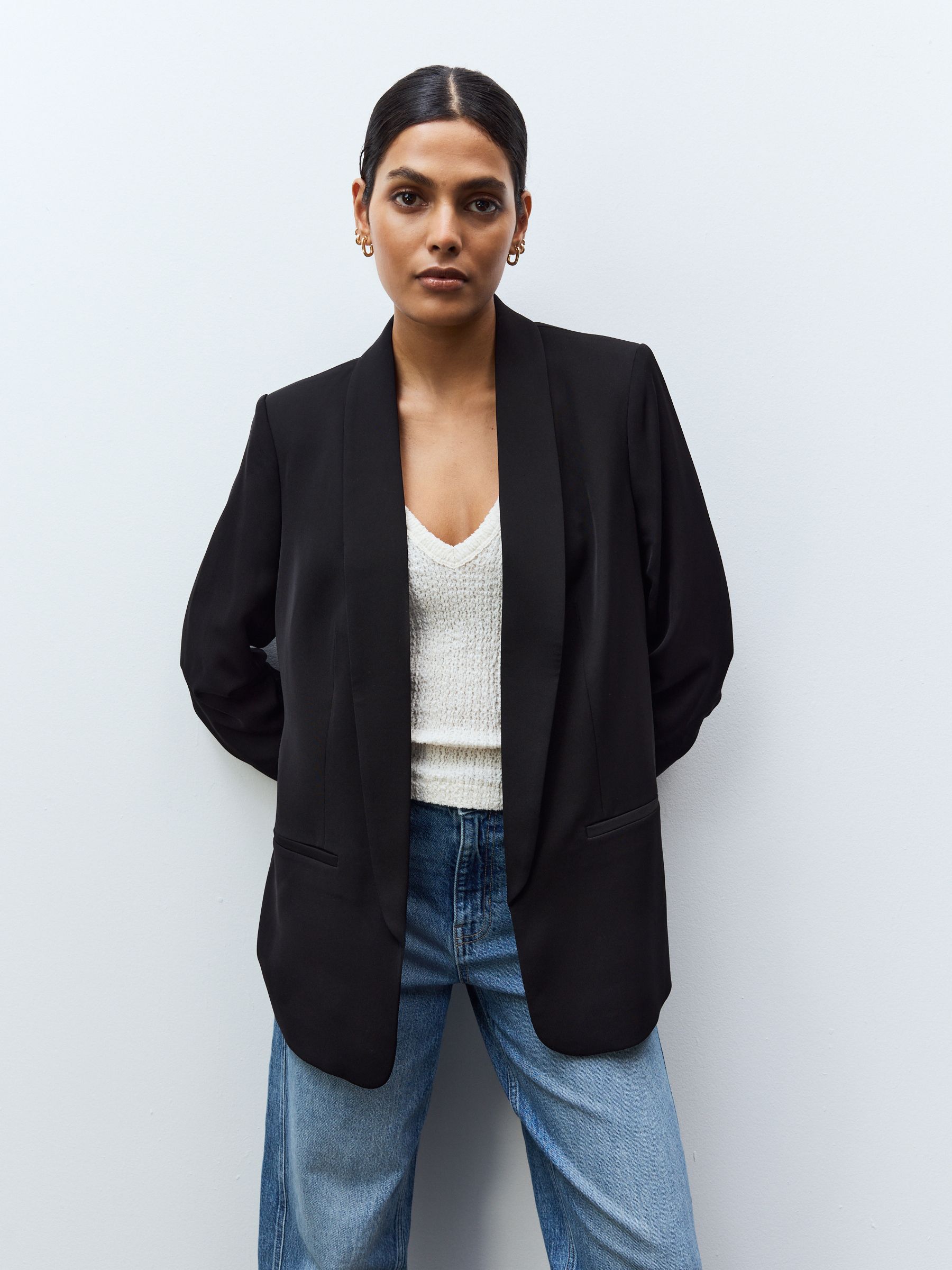 Black Relaxed Ruched Sleeve Blazer